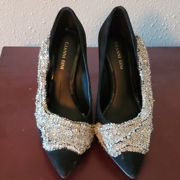 Gianni Bini Sequence Heels - Picture 2 of 3